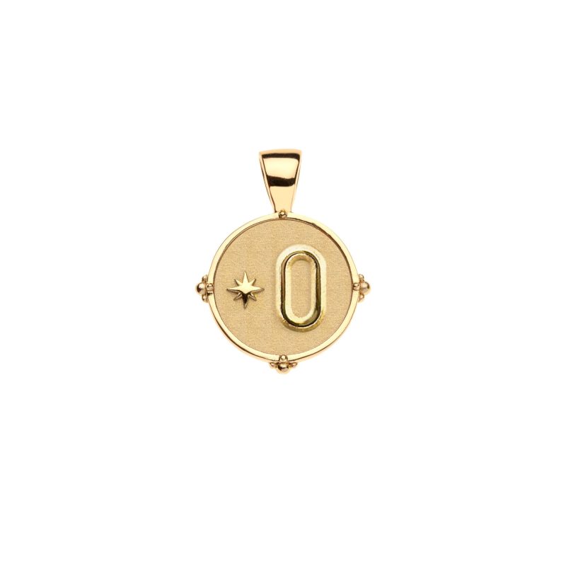 Gold letter O coin pendant with star detail