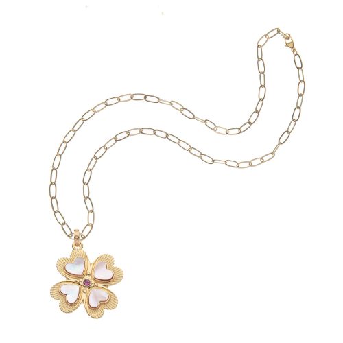 Lucky clover pendant on drawn link chain